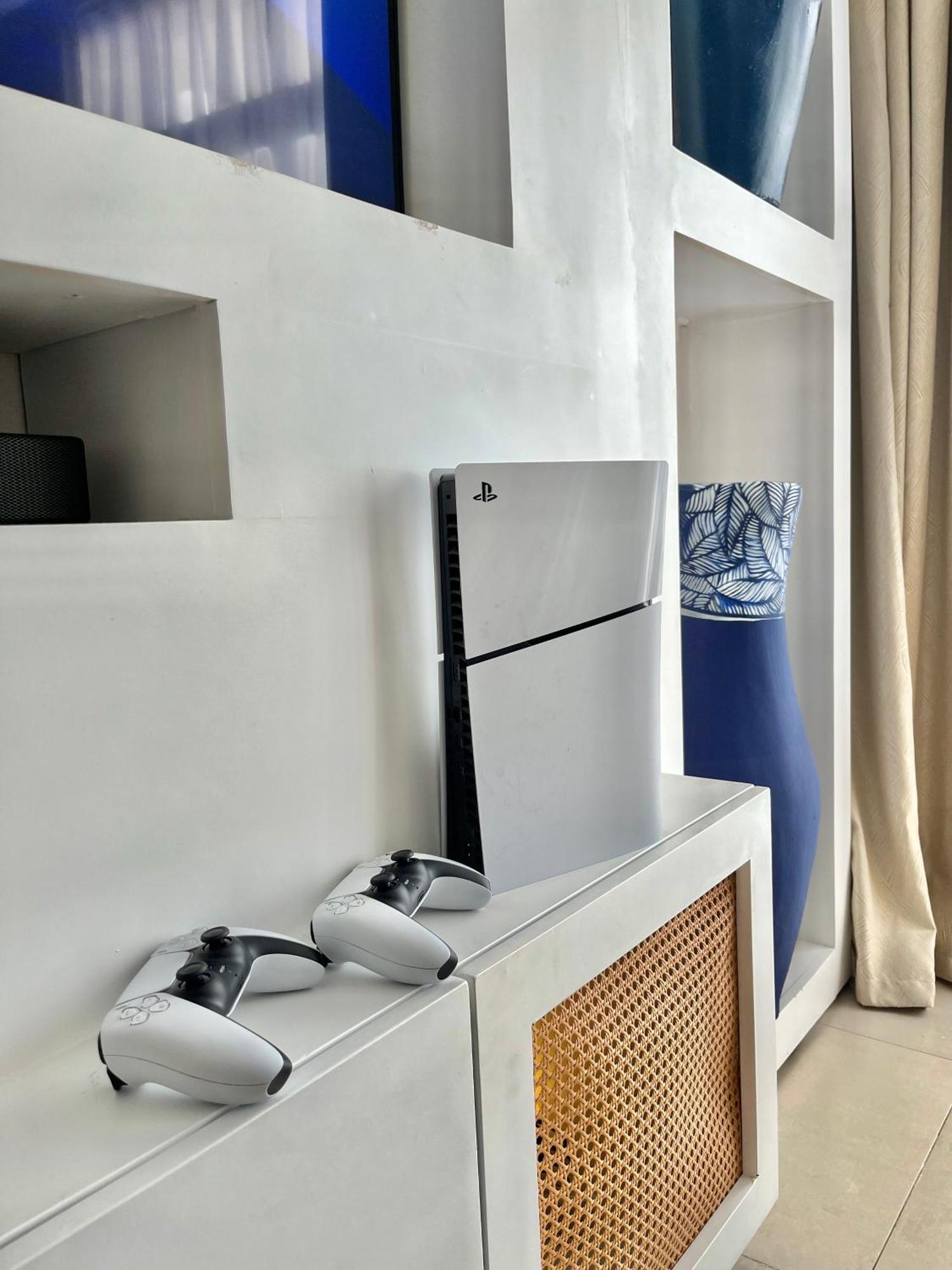 Coastalhome 75Inch Tv 5Min Drive To The City & Beach 达累斯萨拉姆 外观 照片