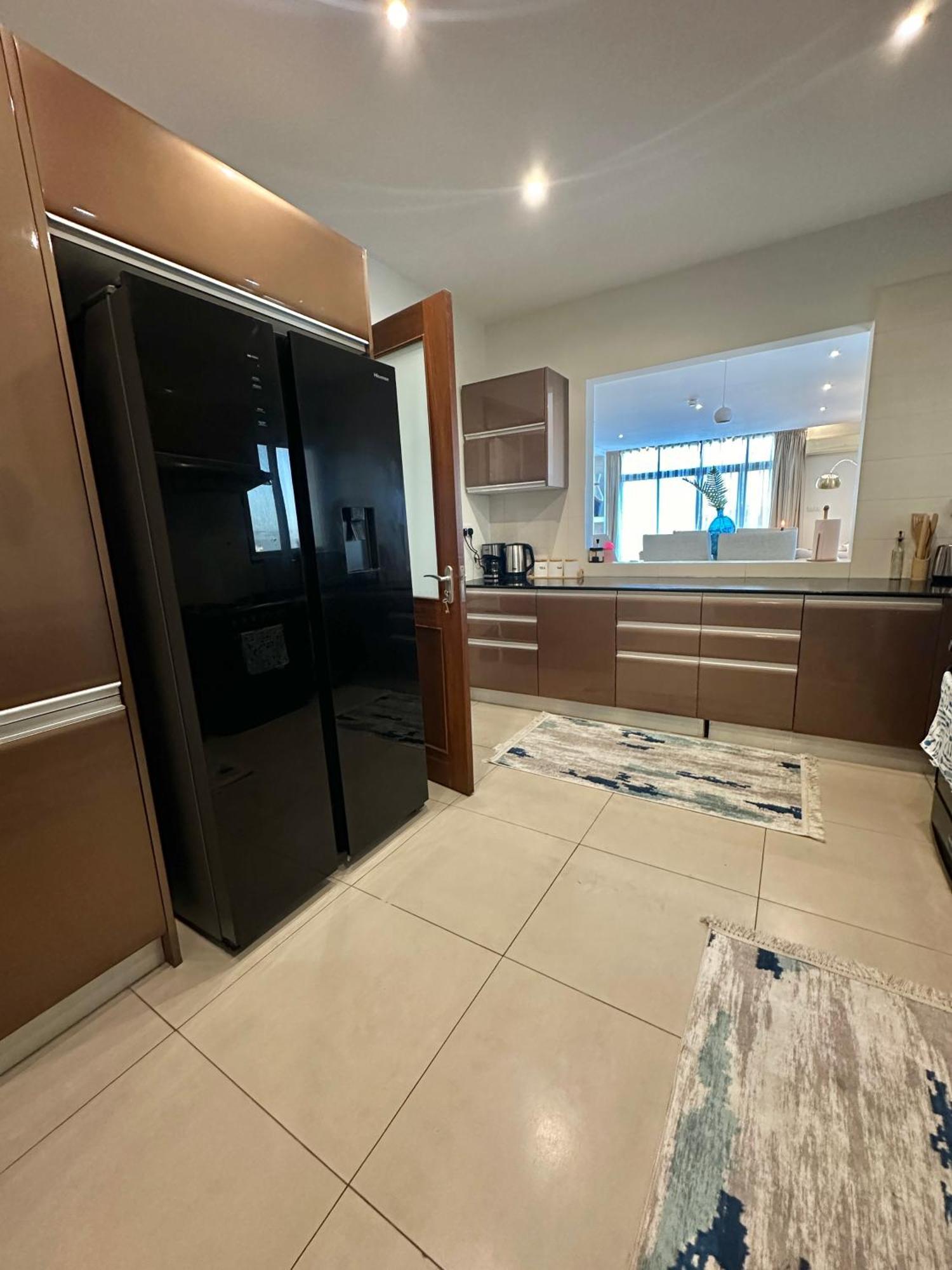 Coastalhome 75Inch Tv 5Min Drive To The City & Beach 达累斯萨拉姆 外观 照片