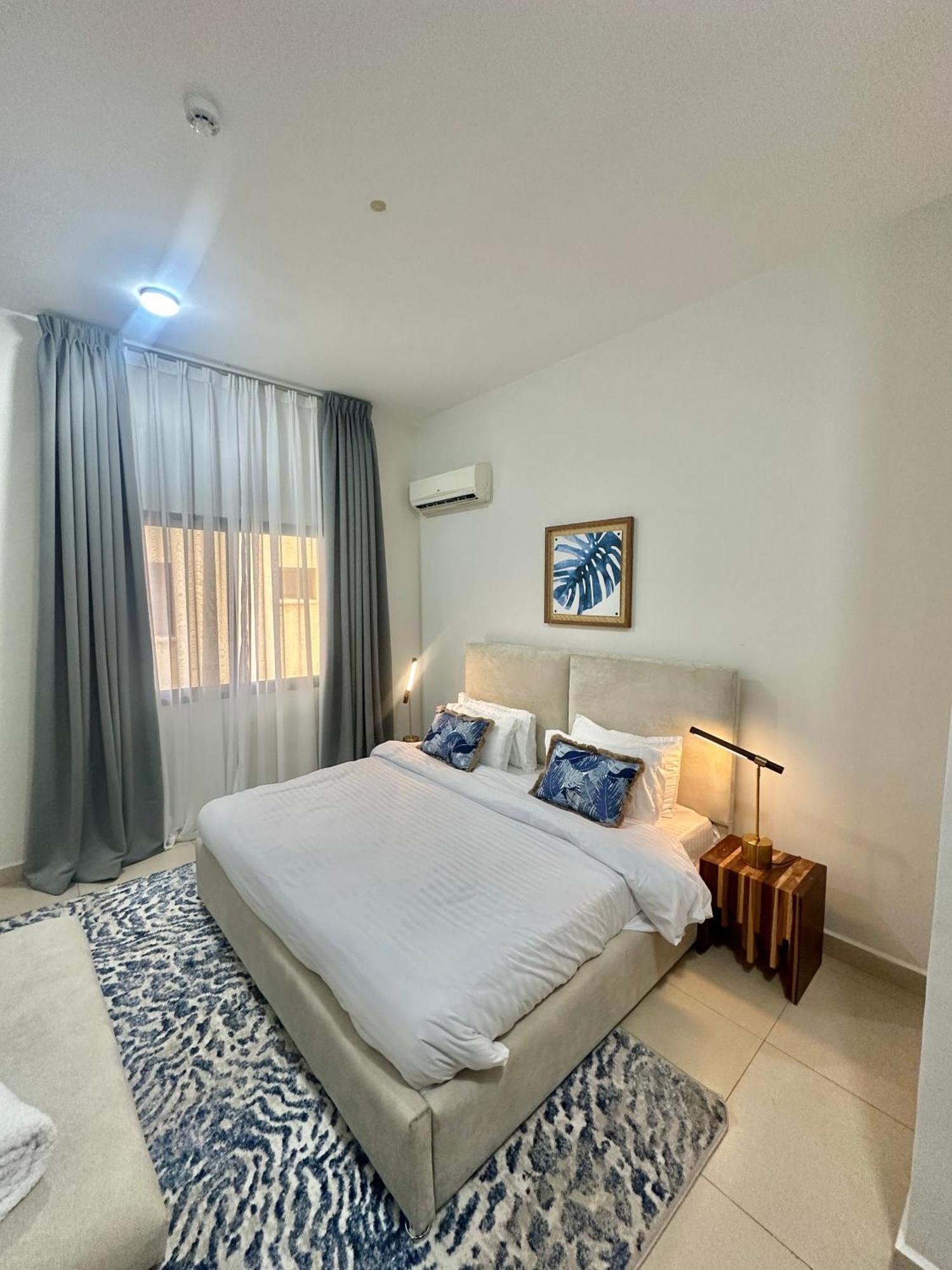 Coastalhome 75Inch Tv 5Min Drive To The City & Beach 达累斯萨拉姆 外观 照片
