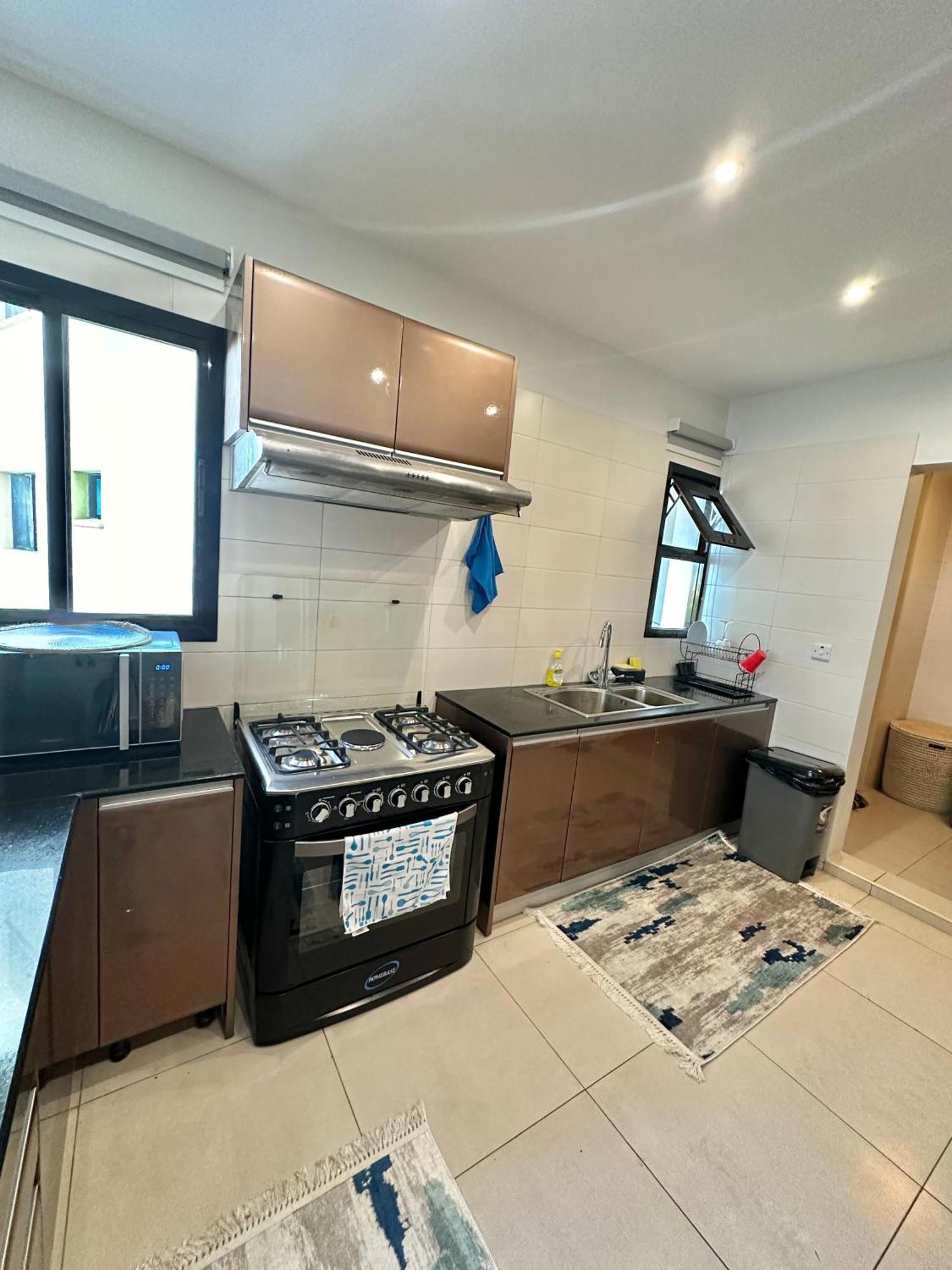 Coastalhome 75Inch Tv 5Min Drive To The City & Beach 达累斯萨拉姆 外观 照片